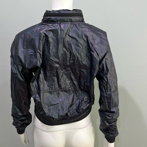 NWT UMBRO Windbreaker Light Jacket Hood Black Iridescent Crop Cropped - Picture 4 of 10